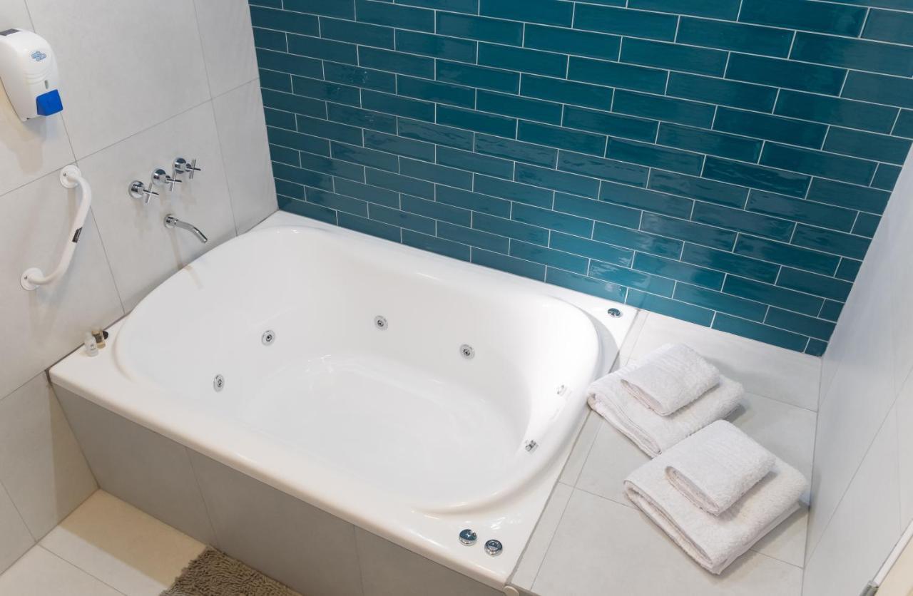 Augusta Deluxe Apartment Salta Ngoại thất bức ảnh