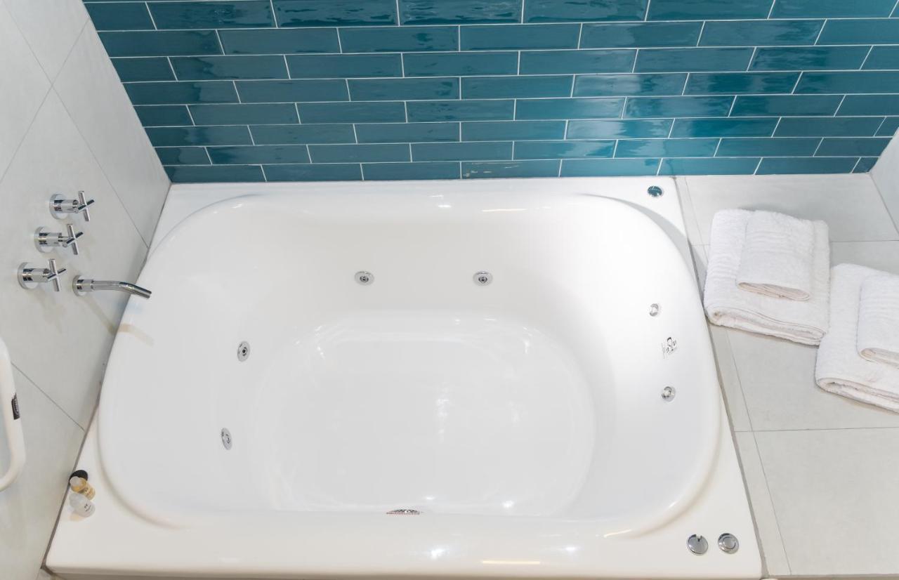 Augusta Deluxe Apartment Salta Ngoại thất bức ảnh