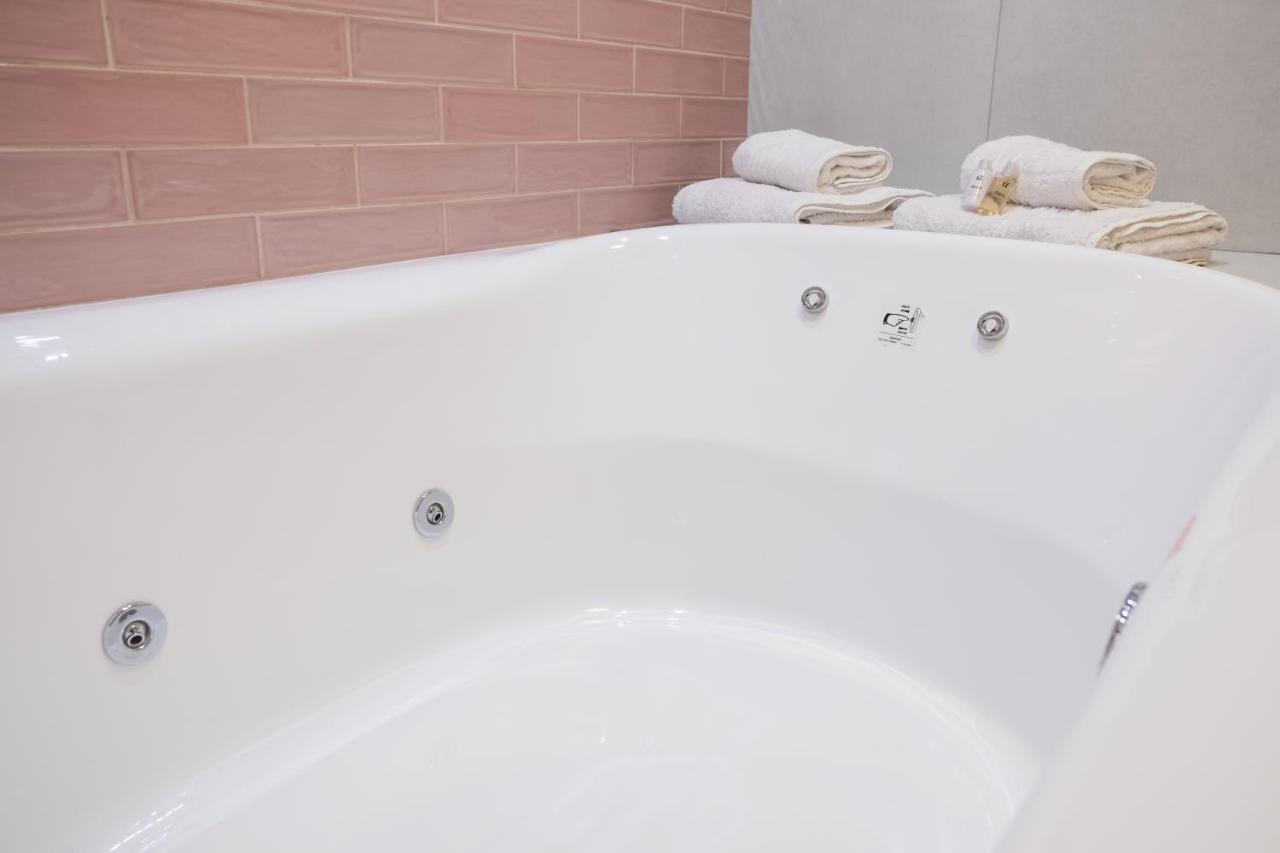 Augusta Deluxe Apartment Salta Ngoại thất bức ảnh